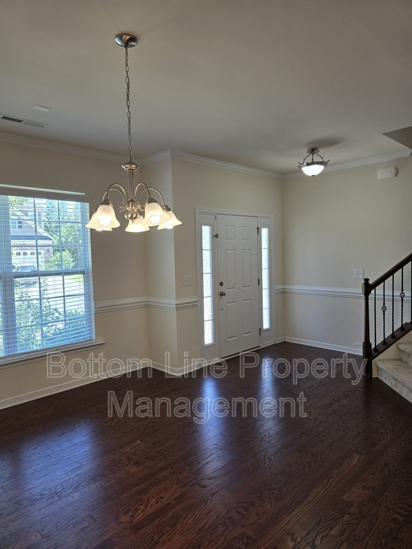 Building Photo - 10708 Sky Chase Ave NW