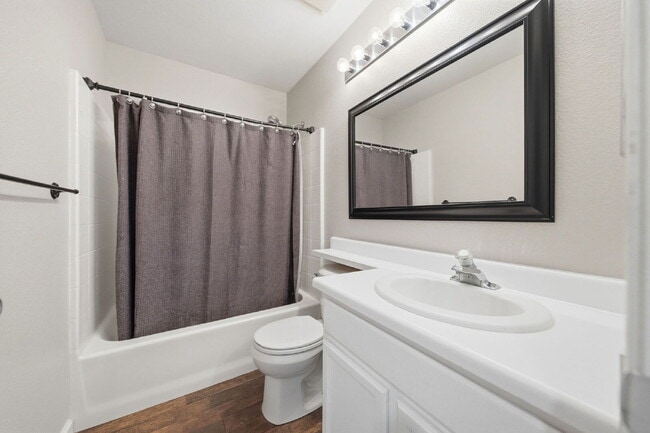 Building Photo - 3 Bedroom Home with RV/Boat Parking, Large Yard & Chicken Coop – Cul-de-Sac Location Near Kids Ki...