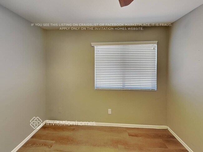 Building Photo - 14943 W Maui Ln