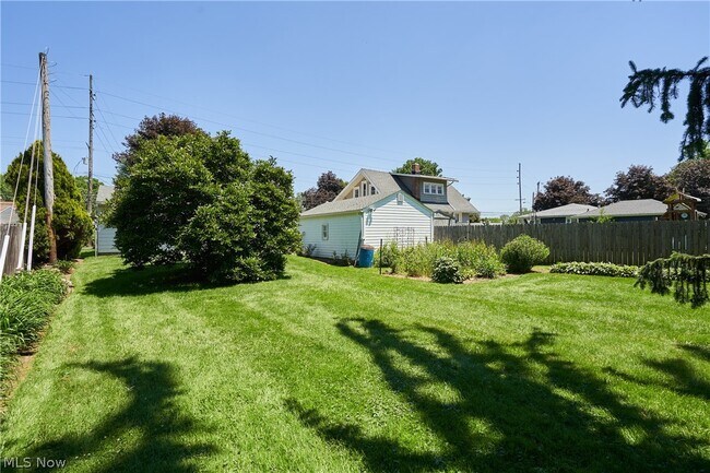 Building Photo - 2620 Mogadore Rd