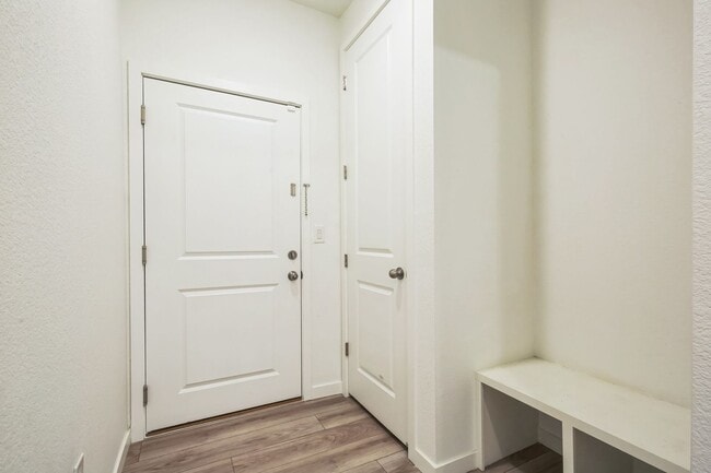 Building Photo - 541 Byrd Aly