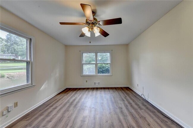 Building Photo - 268 Allen Ct SW