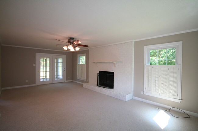 Building Photo - WONDERFUL 2-STORY HOME IN WALNUT CREEK *SP...
