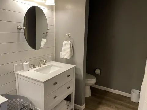 Building Photo - Fully furnished water front condos - BOAT SLIP INCLUDED