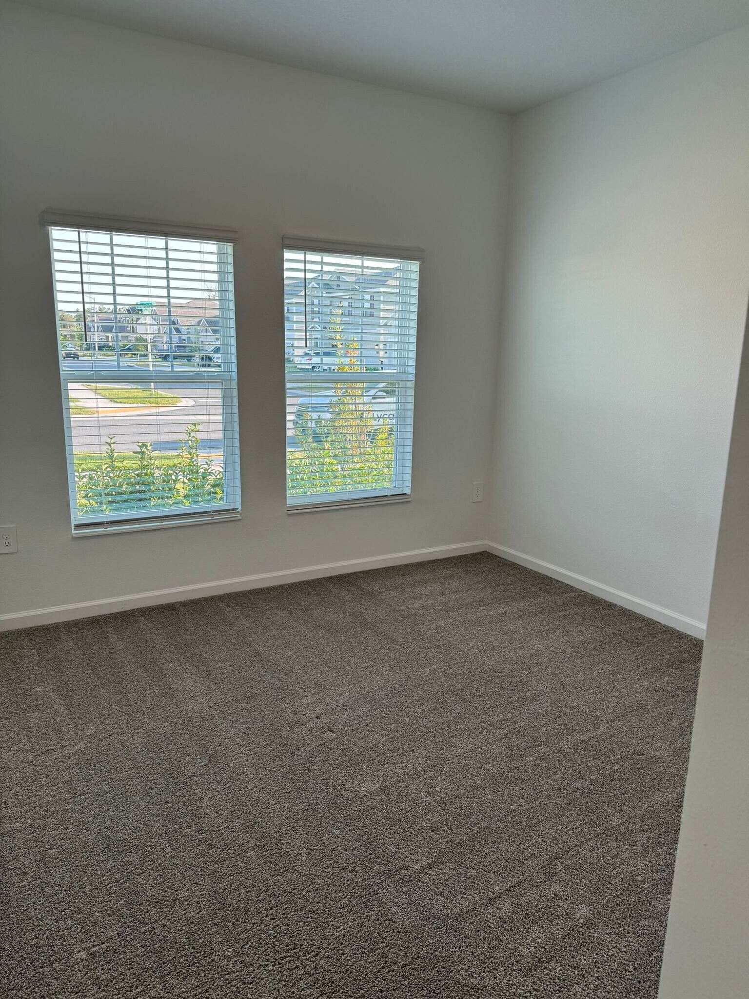 Building Photo - 788 Daring Dr