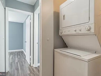 Building Photo - 200 Spring Maiden Ct