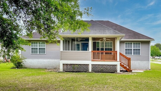 Building Photo - 4 Bedrooms, 2 Bathrooms in the Heart of Richmond Hill - Mulberry Subdivision