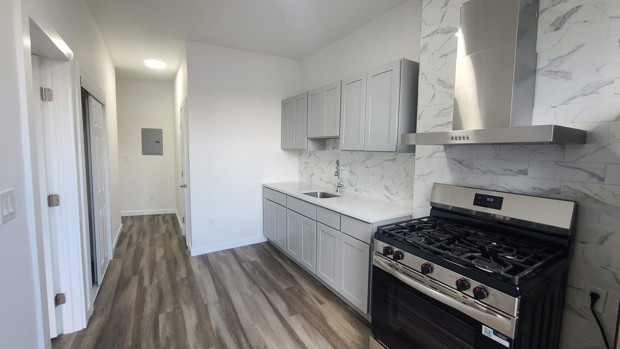 Building Photo - 113 63rd St