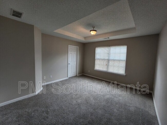 Building Photo - 176 Shenandoah Dr