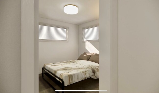 Building Photo - Ground Floor 2 Bed/2 Bath Unit with Great ...