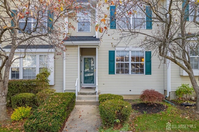 Building Photo - 111 Blossom Cir