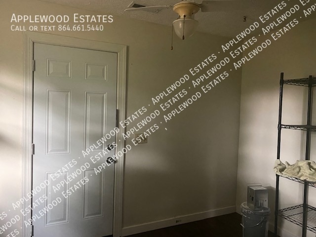 Building Photo - 3 Prestbury Dr