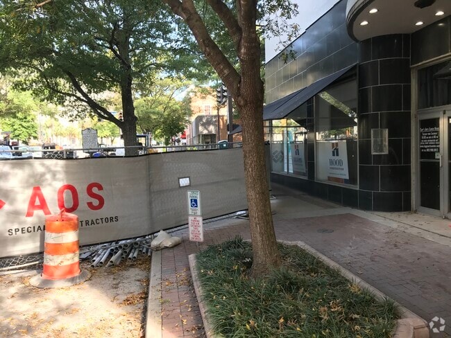 Building Photo - Tapp's Building