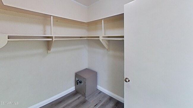 Building Photo - 652 Harper St