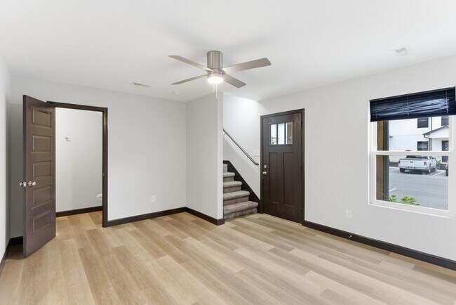 Building Photo - Delaney Way- 104