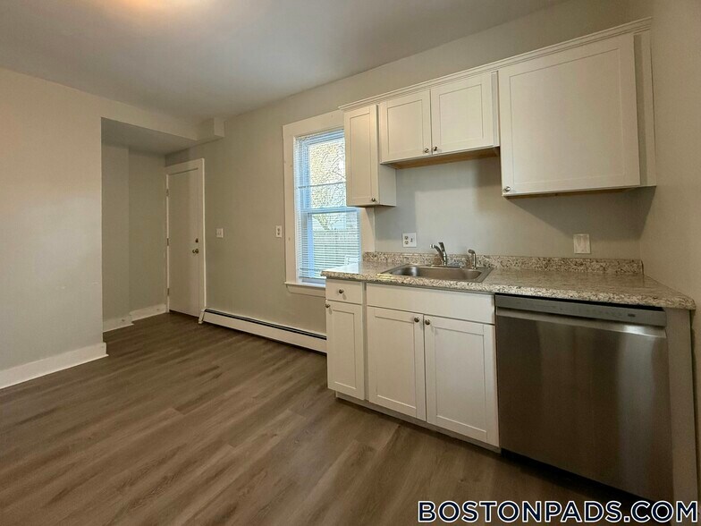 Building Photo - 6 Swetts Ct