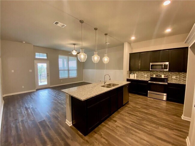 Building Photo - 3954 Aransas Dr