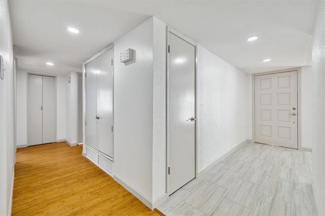 Building Photo - 3017 Rockett Dr