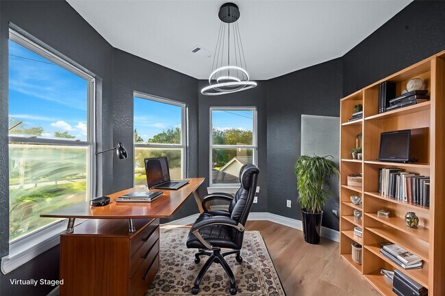 Building Photo - 14511 Middle Bluff Trail