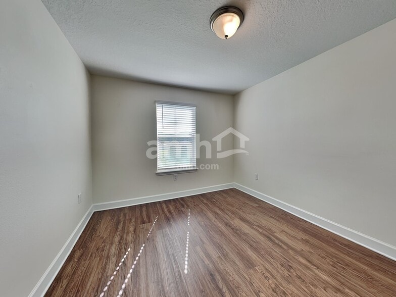 Building Photo - 6605 Hidden Rose Pl