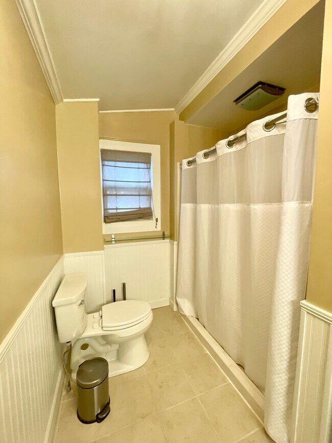 Building Photo - Olympia