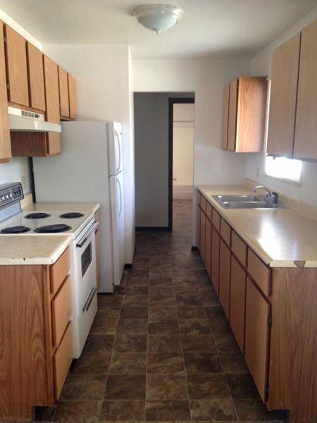 Building Photo - 100 S Curtis St