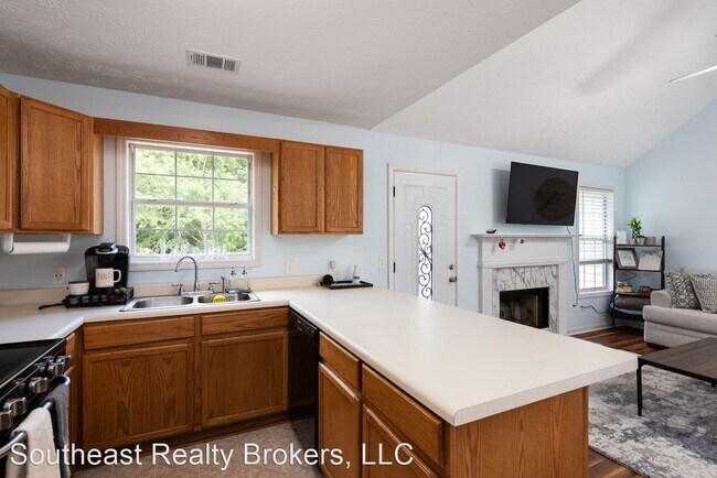 Building Photo - 3 br, 2 bath House - 458 Callie Lane