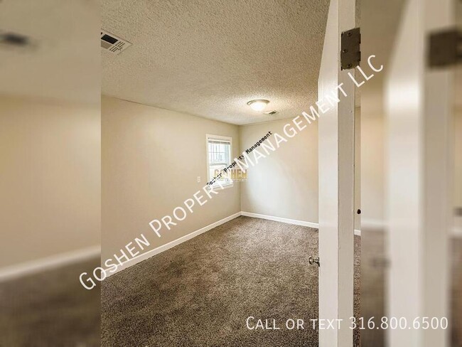 Building Photo - 1411 N Erie Ave