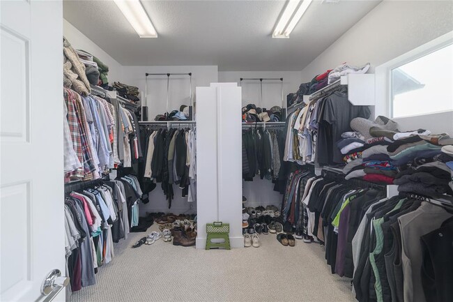 Building Photo - 6021 Seville Dr