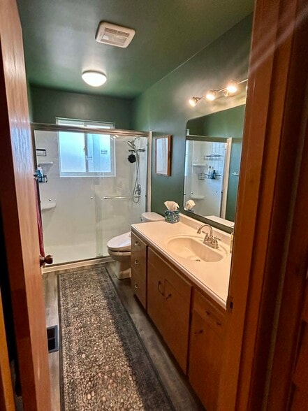 Building Photo - 302 N 37th Ave