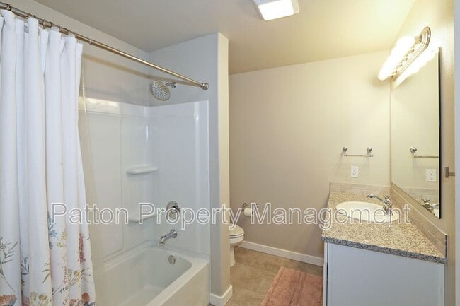 Building Photo - 7717 Bellamy Dr