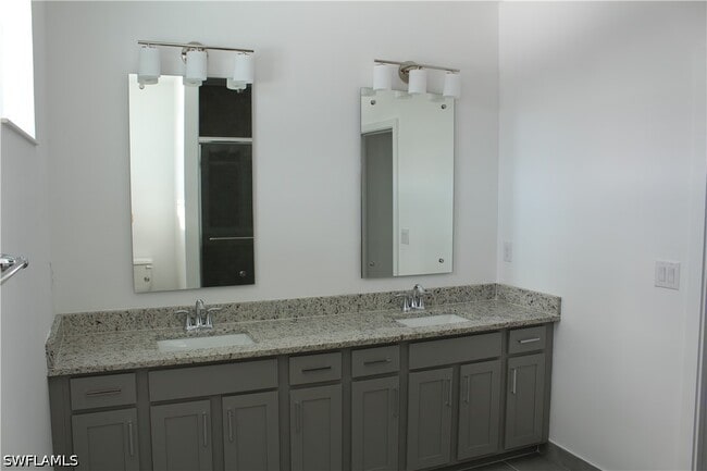 Building Photo - 26351 Coco Cay Cir