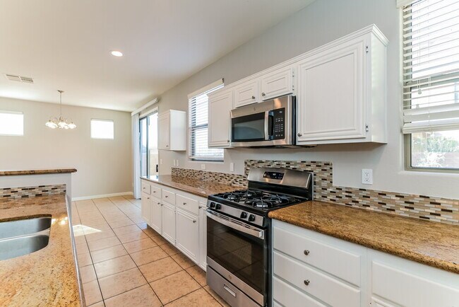 Building Photo - 3590 Bella Sovana Ct