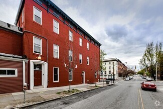 Building Photo - 2031 St Paul St