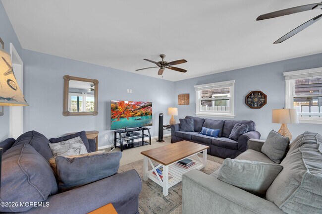 Building Photo - 804 Oceanfront