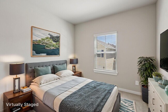 Building Photo - 567 Avisa Dr