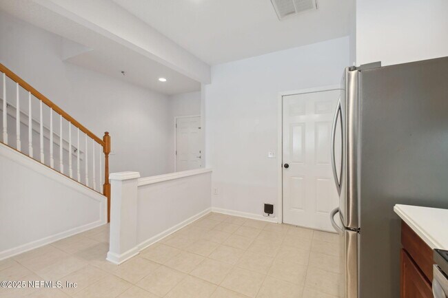 Building Photo - 13362 Stone Pond Dr