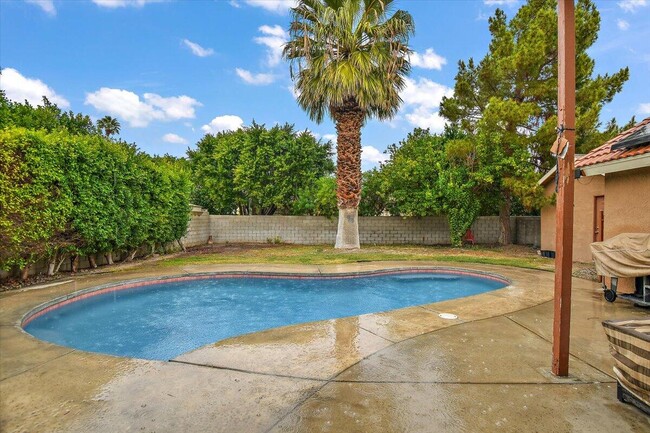 Building Photo - 68954 Durango Rd