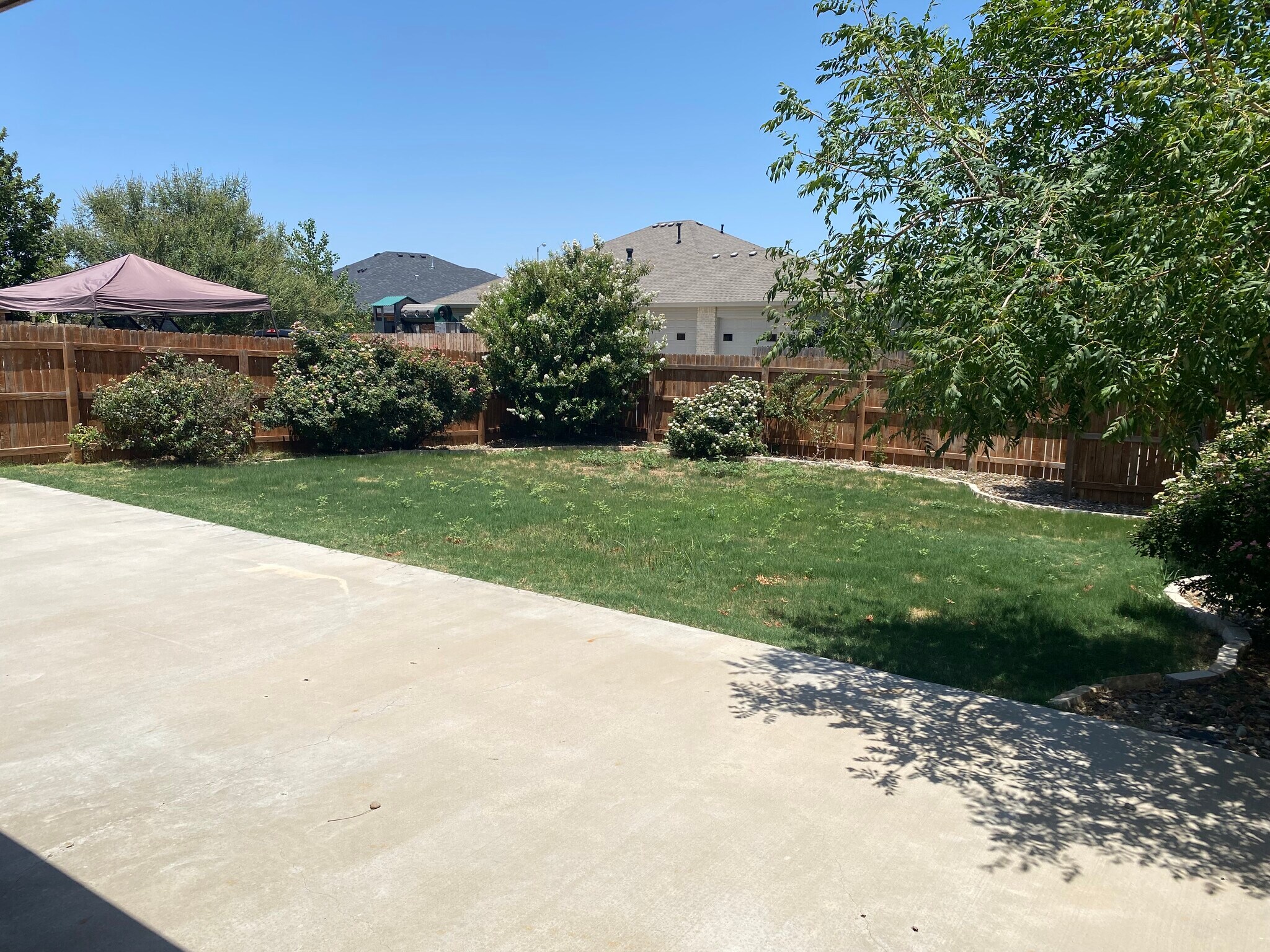 Beautiful Backyard - 4114 Huntleigh Dr