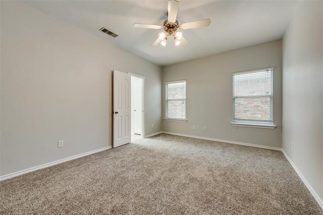 Building Photo - 5832 Center Ridge Dr