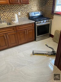 Building Photo - 3 bedroom in BROOKLYN NY 11203