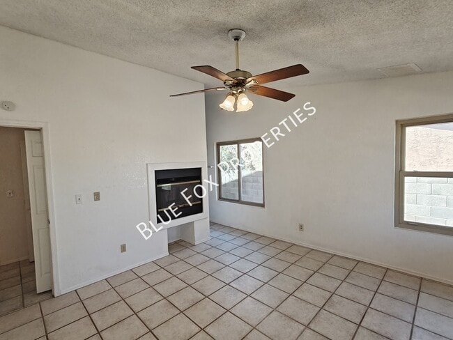 Building Photo - 9073 N Tiger Eye Way