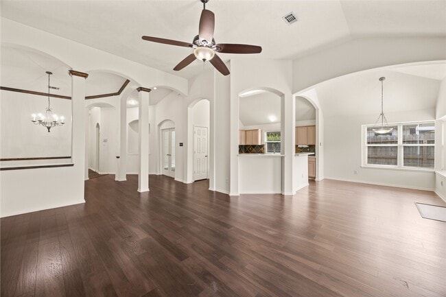 Building Photo - 4823 Lake Daniel Ct