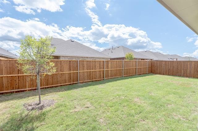 Building Photo - 647 Carters Grv Dr