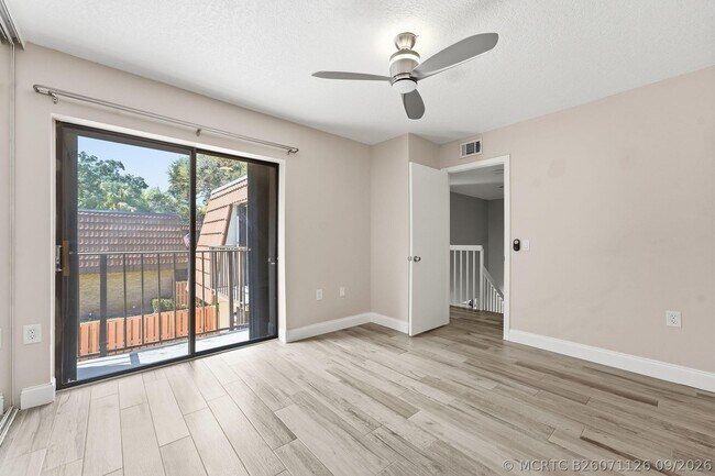 Building Photo - 236 Charter Way