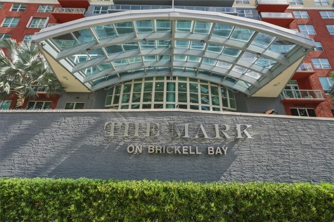 Building Photo - 1155 Brickell Bay Dr