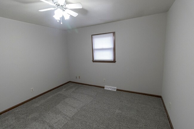 Building Photo - 4465-4467 Santa Anna Dr.