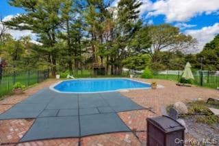 Building Photo - 1719 Cedar Swamp Rd