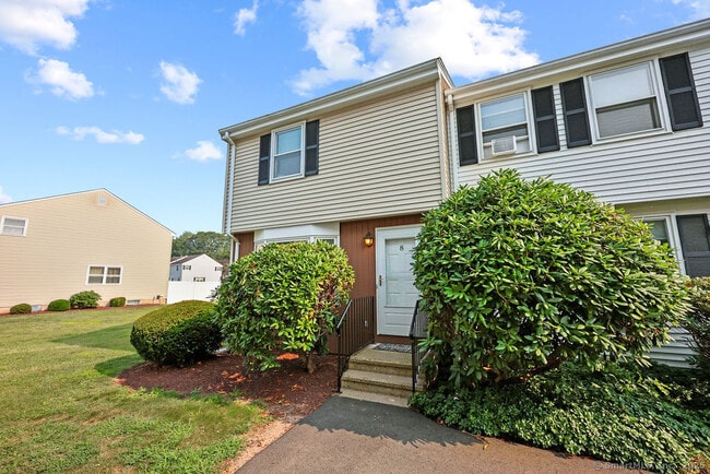Building Photo - 8 Allspice Ln
