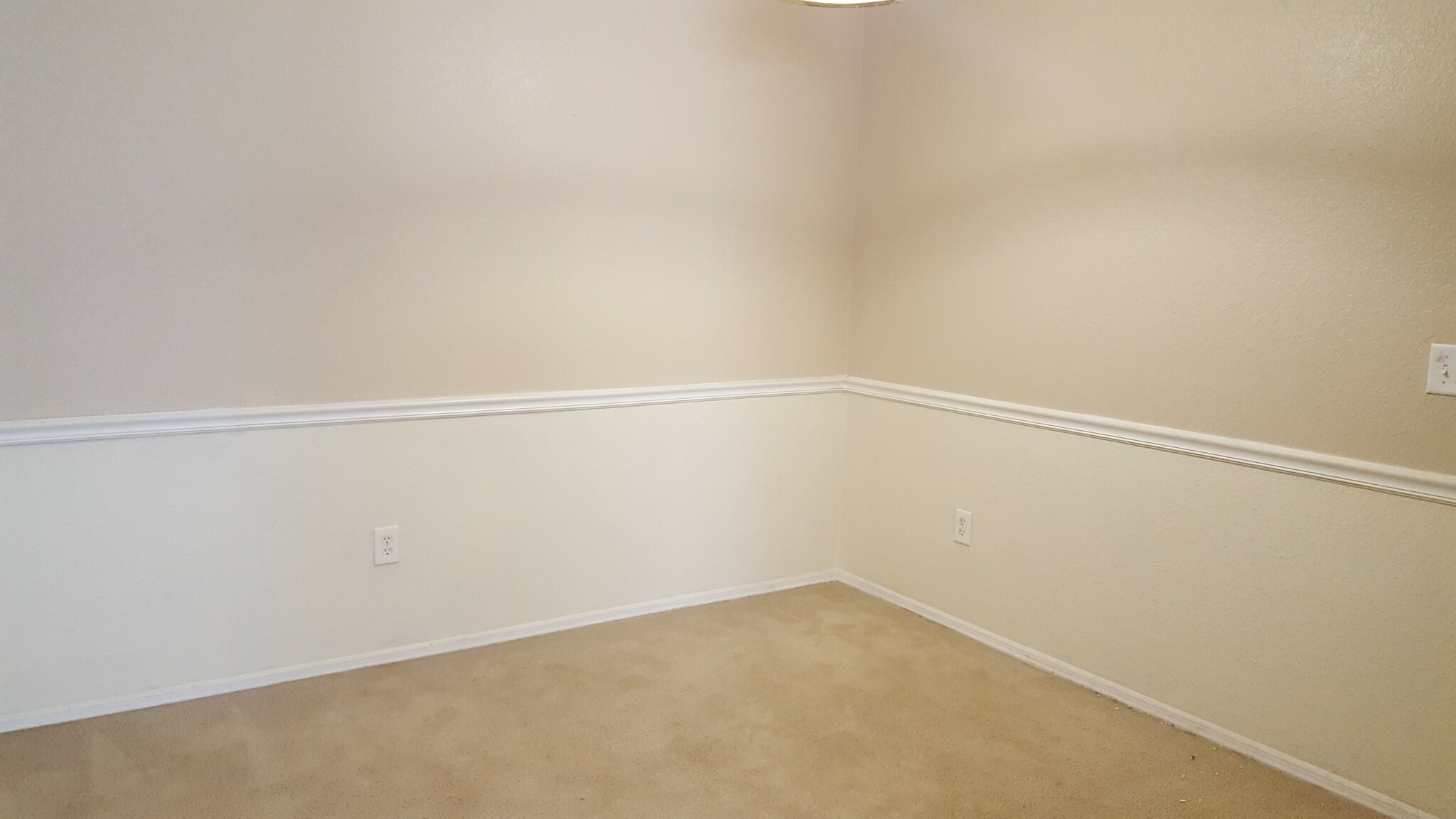 Building Photo - 16253 Enclave Village Dr